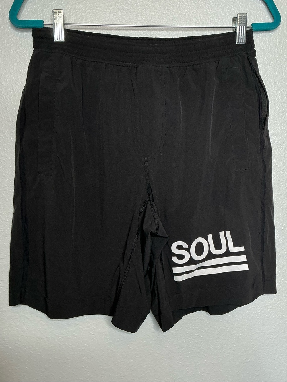 Lululemon Pace Breaker Shorts Size Large